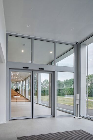 thermfix vario Facades, fuego light Doors, fuego light Sliding systems and unico Doors - ECAvenir, Lausanne located in Lausanne, Switzerland