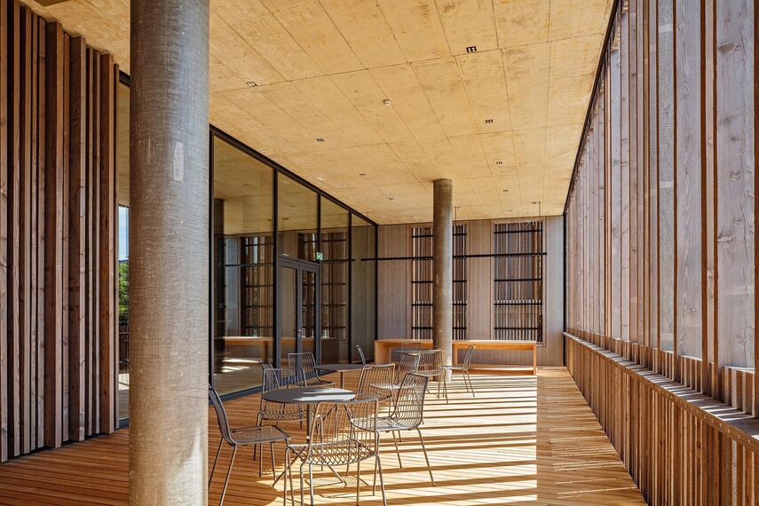 presto 50 Windows and fuego light Doors - Medical faculty, Linz located in Linz, Austria