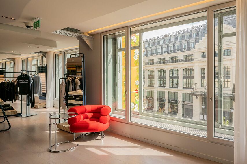 unico Windows, unico xs Windows and fuego light Doors - La Samaritaine Paris located in Paris, France