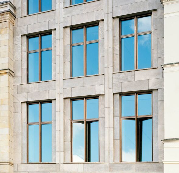 unico Windows, fuego light Doors and presto 50 Doors - Jungfernstieg, Hamburg located in Hamburg, Germany