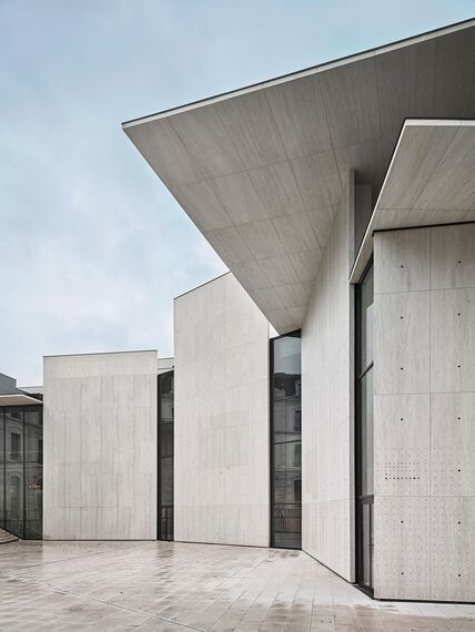 unico Windows and thermfix vario Facades - Le Signe, National Center of Graphic Design located in Chaumont, France