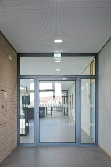 fuego light Windows, fuego light Doors, presto 60s Doors and presto 50 Doors - BBZ Dithmarschen vocational training centre located in Heide, Germany