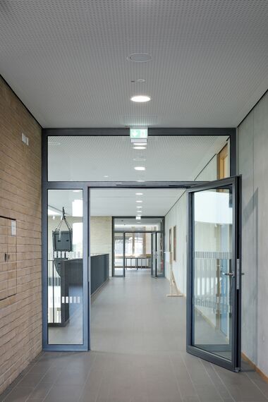 fuego light Windows, fuego light Doors, presto 60s Doors and presto 50 Doors - BBZ Dithmarschen vocational training centre located in Heide, Germany