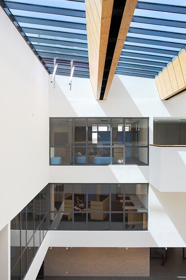 fuego light Windows, fuego light Doors, presto 60s Doors and presto 50 Doors - BBZ Dithmarschen vocational training centre located in Heide, Germany