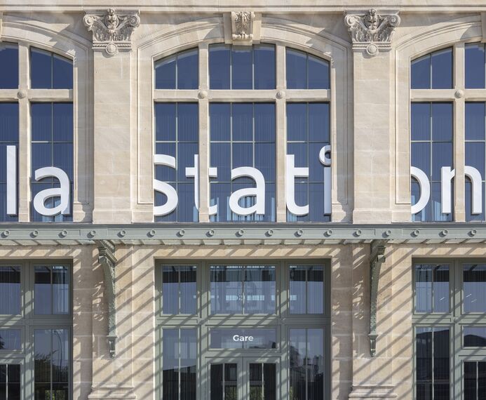 unico xs Windows and unico xs Doors - Saint-Omer train station located in Saint-Omer, France