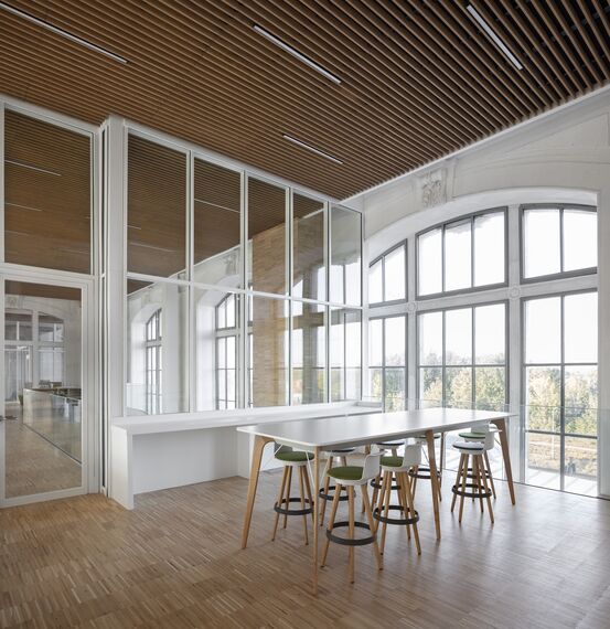 unico xs Windows and unico xs Doors - Saint-Omer train station located in Saint-Omer, France