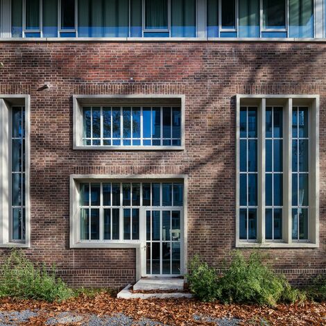 unico xs Windows and unico Windows - Clouth 104 located in Cologne, Germany