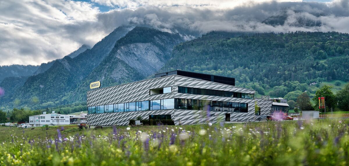 presto xs Doors, presto 50 Doors, unico Doors and fuego light Doors - Merkle Metallbau AG, Trimmis located in Trimmis, Switzerland