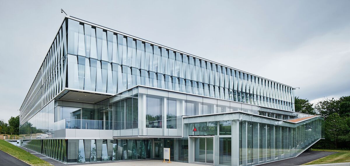 thermfix vario Facades, fuego light Doors, fuego light Sliding systems and unico Doors - ECAvenir, Lausanne located in Lausanne, Switzerland