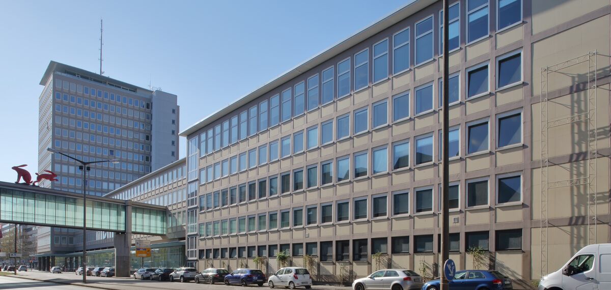 thermfix vario Facades and unico Windows - Plaerrer high-rise building, Nuremberg located in Nürnberg, Germany