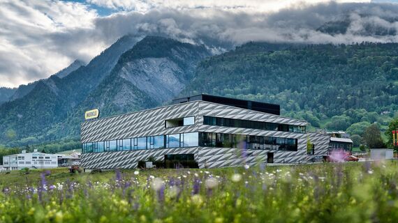 presto xs Doors, presto 50 Doors, unico Doors and fuego light Doors - Merkle Metallbau AG, Trimmis located in Trimmis, Switzerland