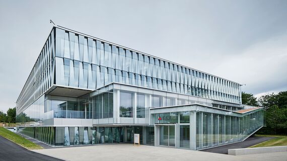 thermfix vario Facades, fuego light Doors, fuego light Sliding systems and unico Doors - ECAvenir, Lausanne located in Lausanne, Switzerland